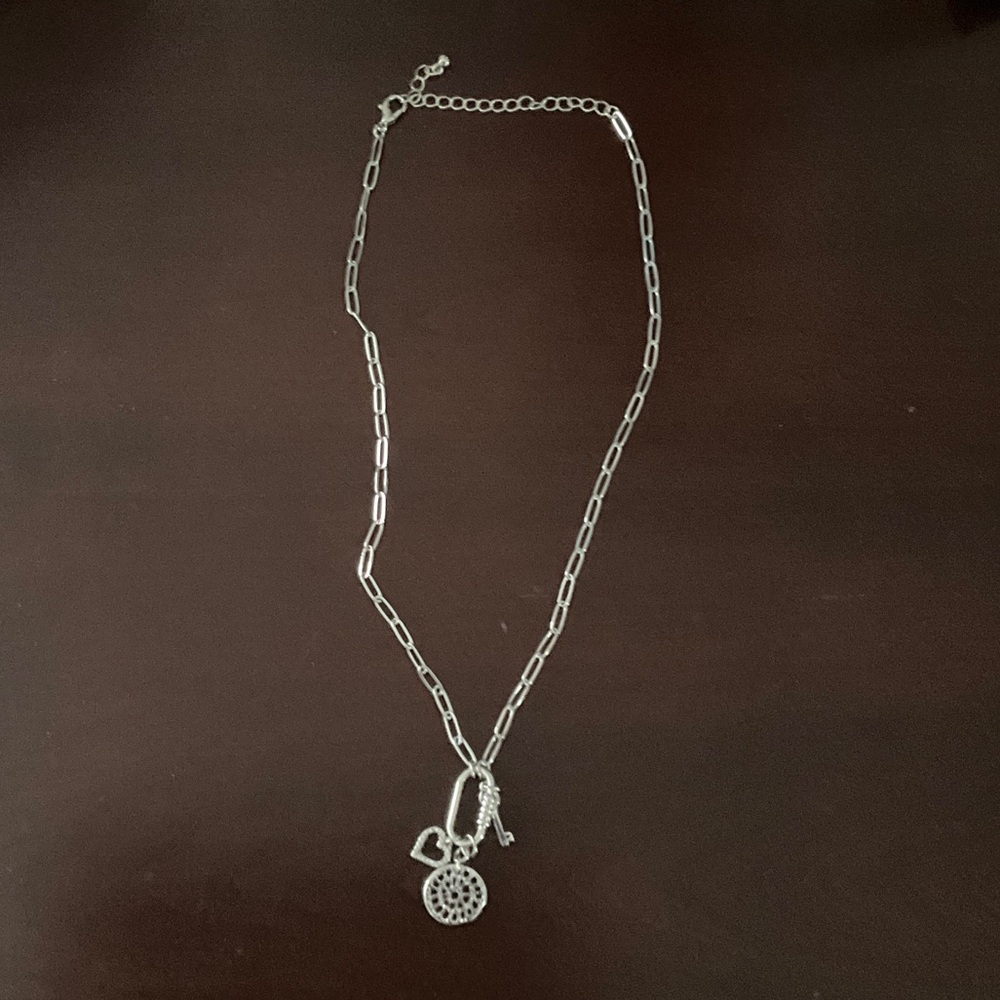NWOT Charm necklace